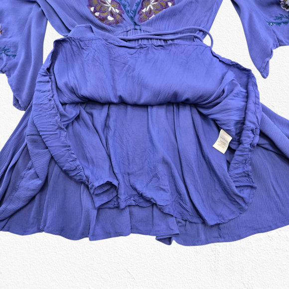 Free People Periwinkle Blue Embroidery Flutter Sleeve Boho Mini Dress Size Small - Picture 6 of 9